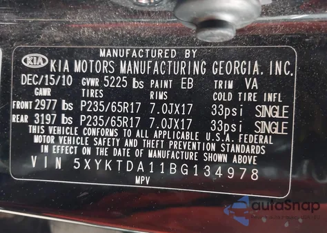 2011 Kia Sorento Lx z USA, uszkodzony, nr VIN 5XYKTDA11BG134978